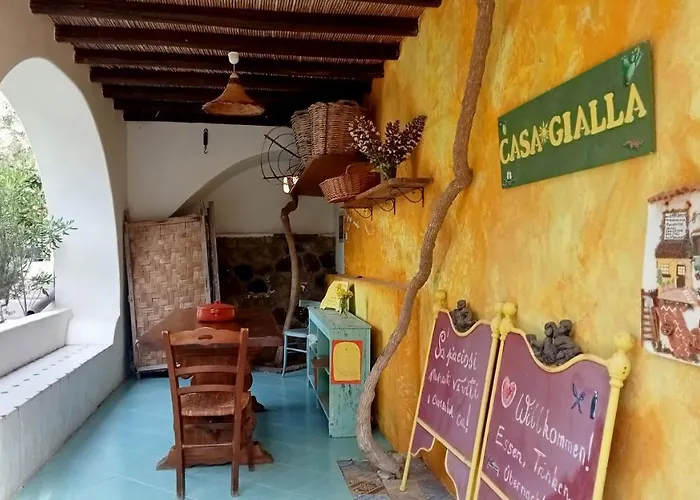 Farm stay Casa Gialla Lipari (Isola Lipari)